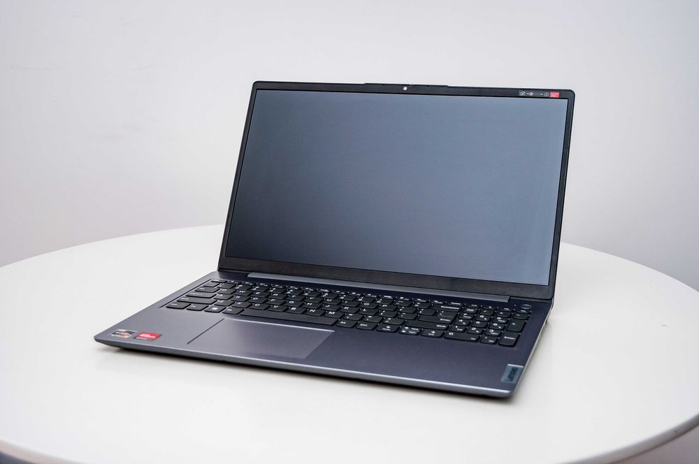 Laptop Lenovo IdeaPad 3, AMD 5300U, 20Gb RAM, SSD 512Gb, IPS, Bat 90%