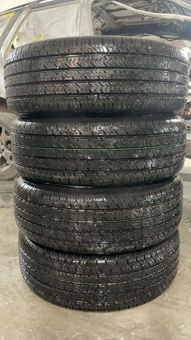 Продам покрышки вместе с дисками
