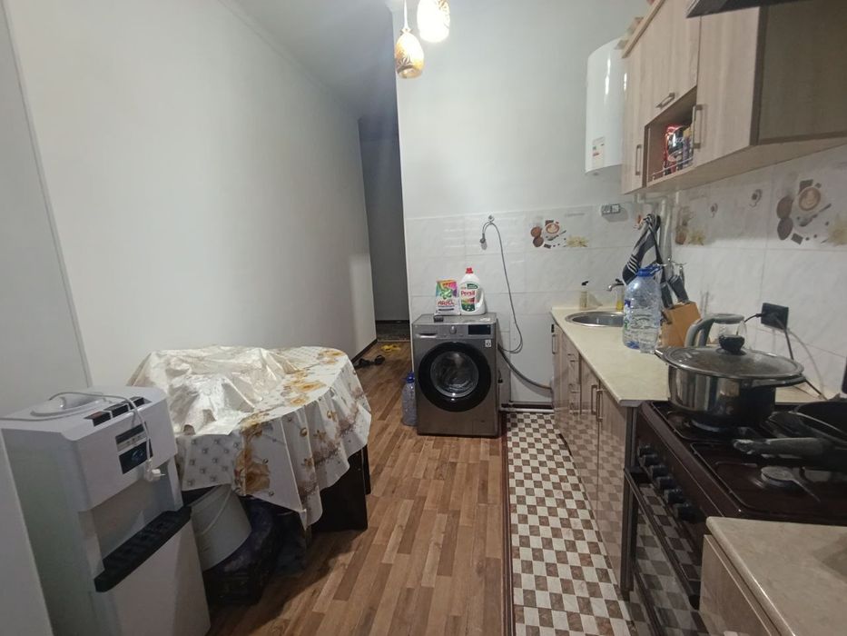 Kvartira sotiladi 2 xonali Adres 5 mikrorayon orbita