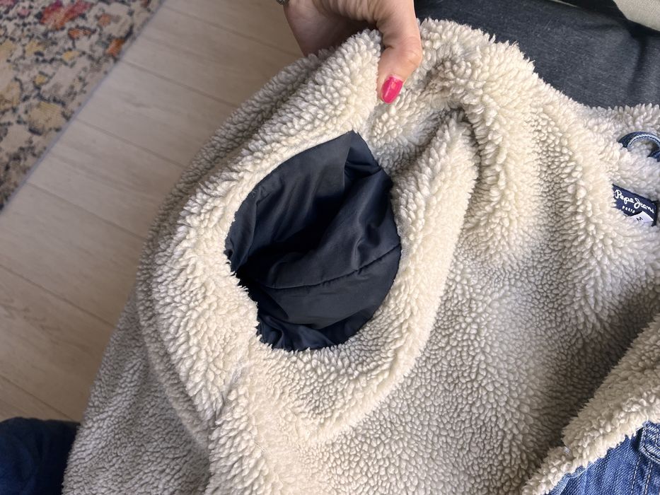 Geaca jeans Pepe Jeans mărime S cu blana eco