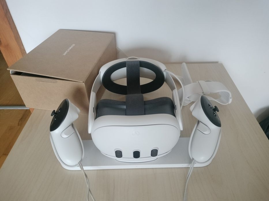 Meta Quest 3 512gb VR + elite strap cu baterie + statiune de  incarcat