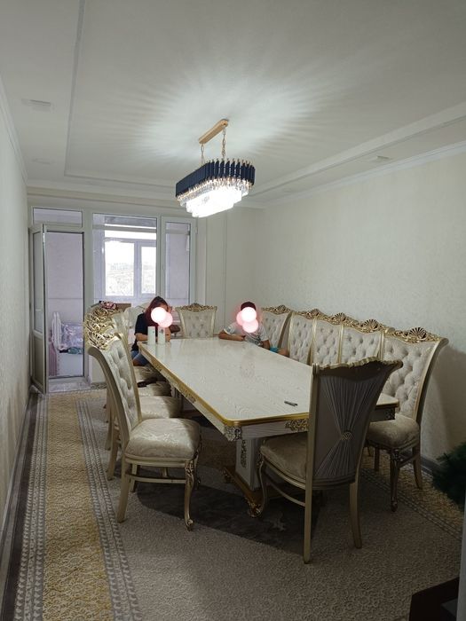 Стол стуллар сотилади