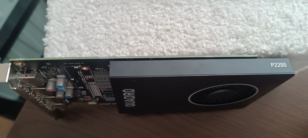 Placa video nVidia Quadro P2200 5GB GDDR5 X cu 160bit, 4 x DisplayPort