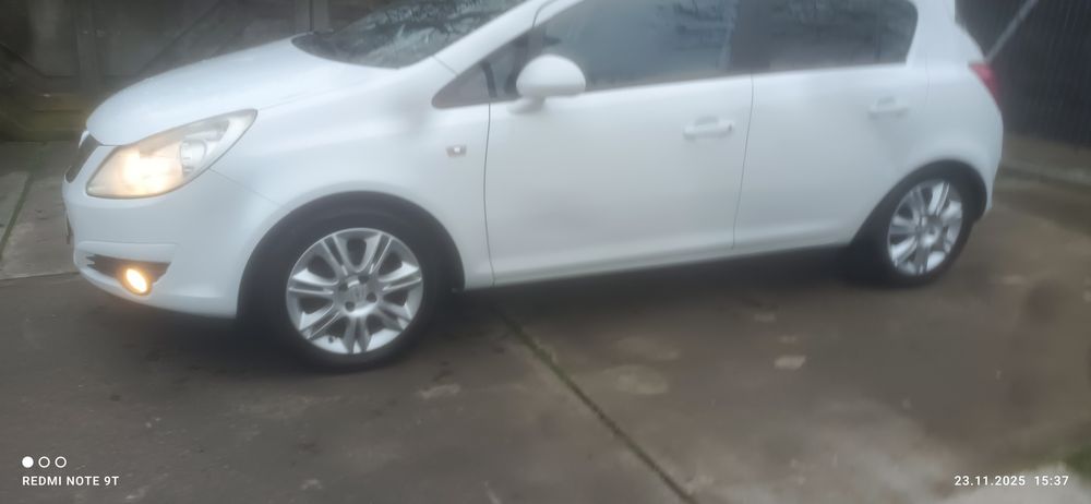 Vând Opel CORSA d