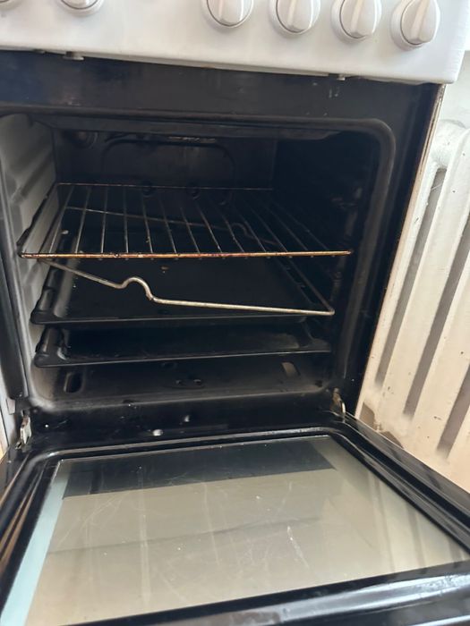 Продаю газовую плиту