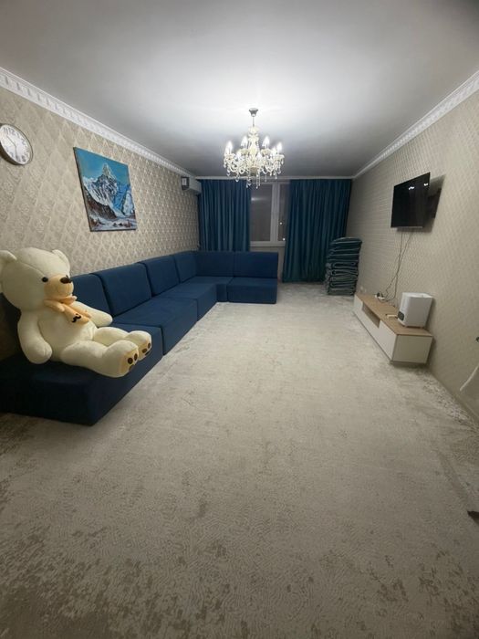 Аренда кравтиры 2 комнат. С мебелью и техникой. Тек келесің тұрасын.