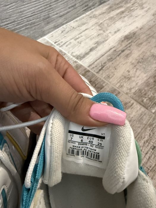 Маратонки, кецове, сникърси Nike air uptempo бяло, синьо, зелено