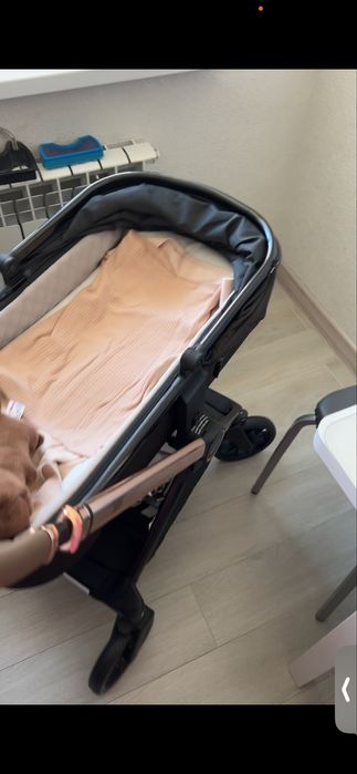 Коляска Б/у в отличном состоянии