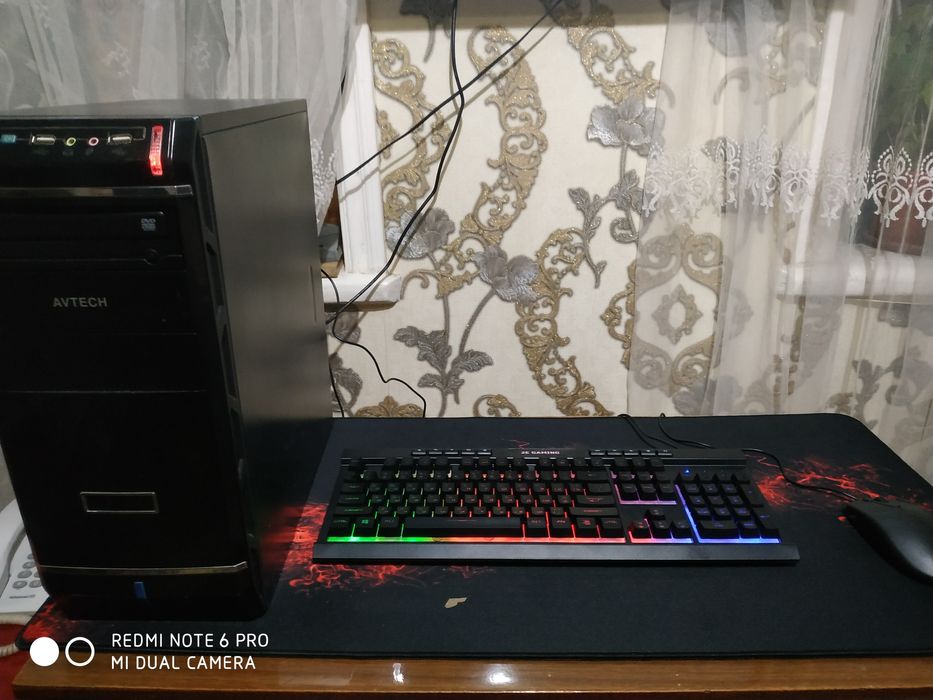 Кейс рабочий б/у клавиатуру мышку и коврик одам бесплатно.