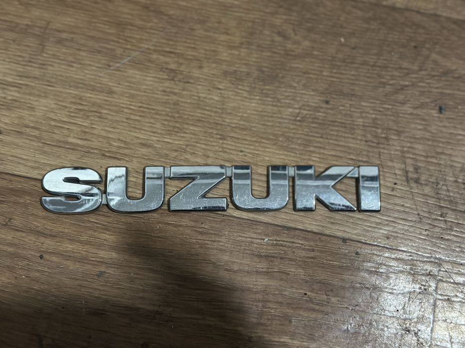 Suzuki шильдик эмбелма значок