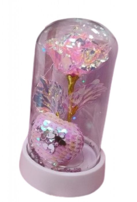 Вълшебна роза под стъклен купол с пайетено сърце и LED светлини