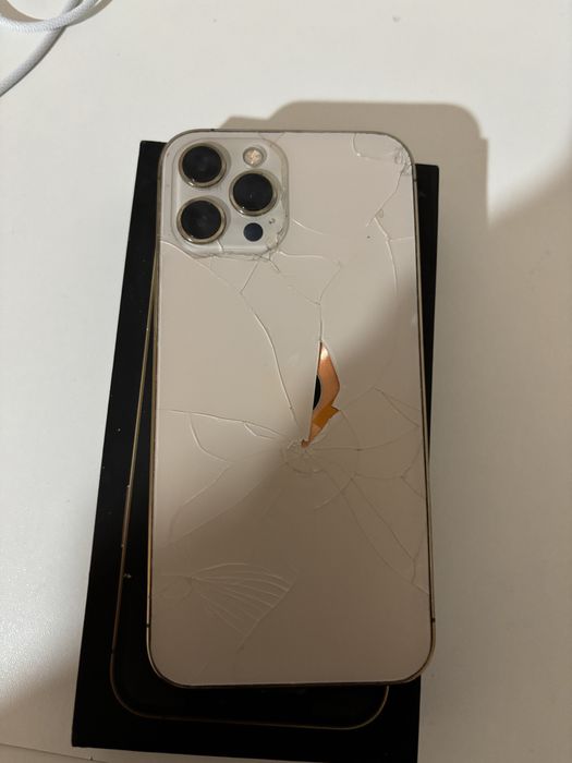 Iphone 13 и iphone 12 pro max