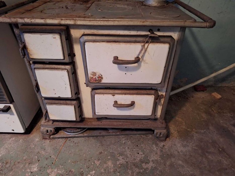 Готварска печка на дърва