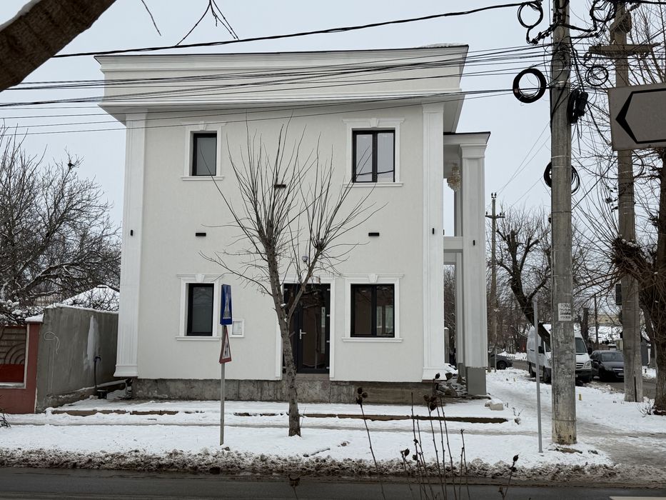 Casa p+1 de inchiriat