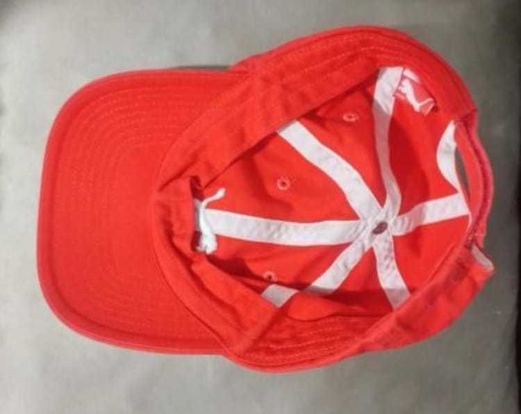 Șapcă Adidas și/sau Puma talia 10-12 ani