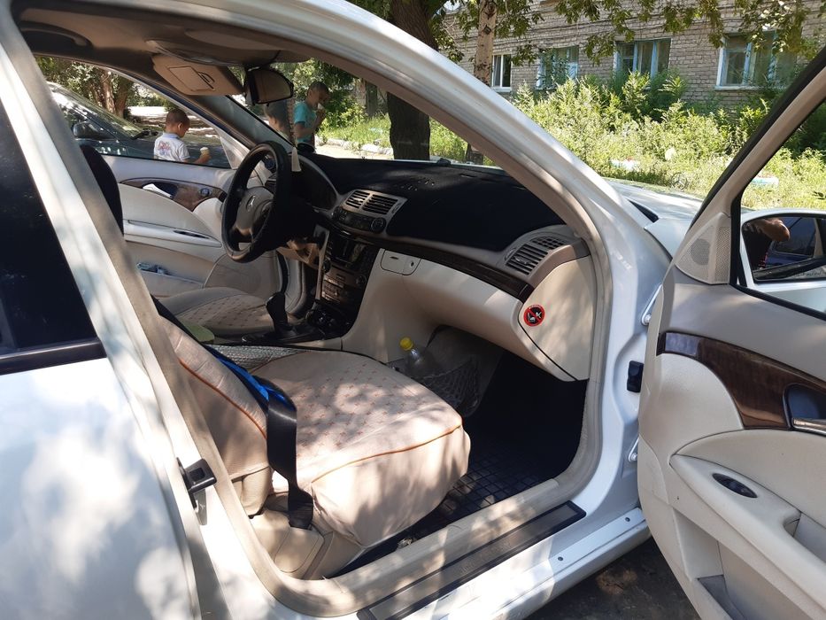 Продам Мерседес w211