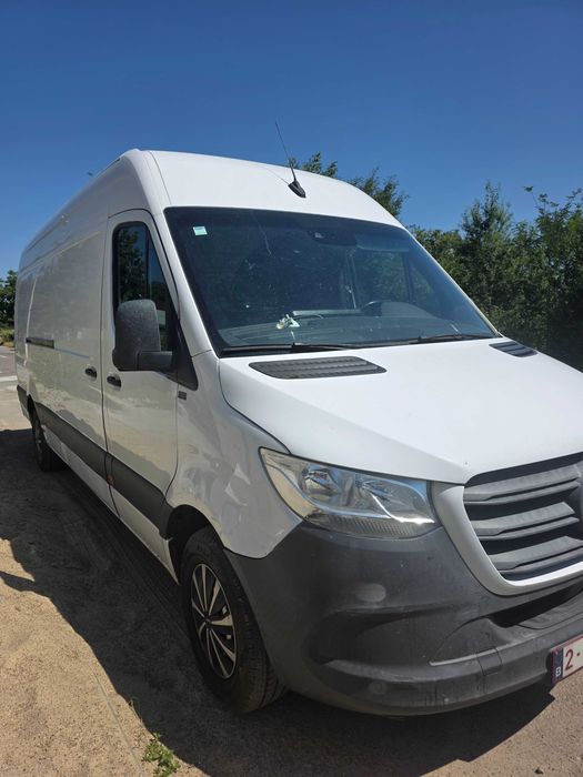 Autoutilitara mercedes sprinter