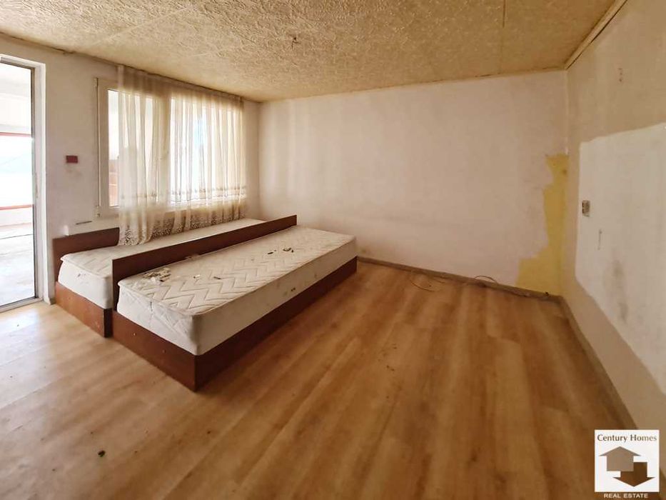 120354 Къща с просторен двор и кладенец в с. Драганово