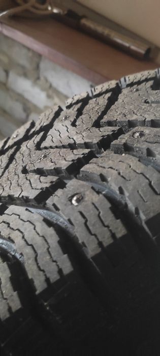 Зимние шины в идеальном состоянии.