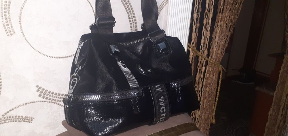Продам новую женскую сумку