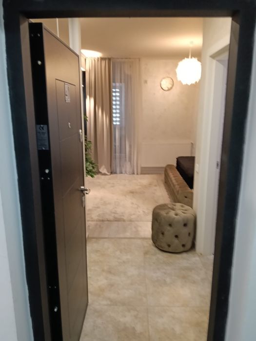 Vând Garsonieră Rezident Militari