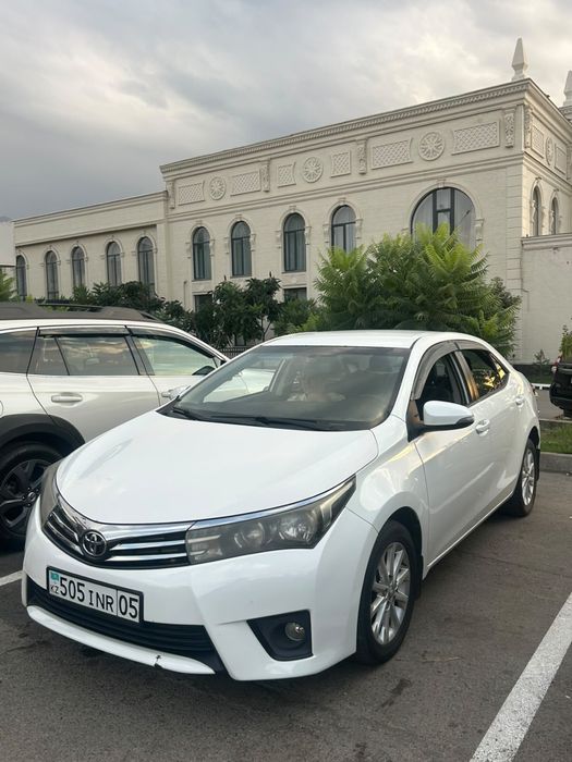 Tayota Corolla  2014