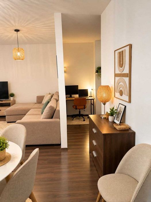 2 Camere Renovat 58.7MP Podul Constanța-Bucurestii Noi-Soseaua Chitilei Mobilat Utilat Complet Clasa A-Centrala Proprie in spate Akcent City Marmura