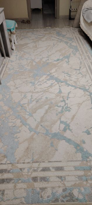 Продам ковёр 2/4