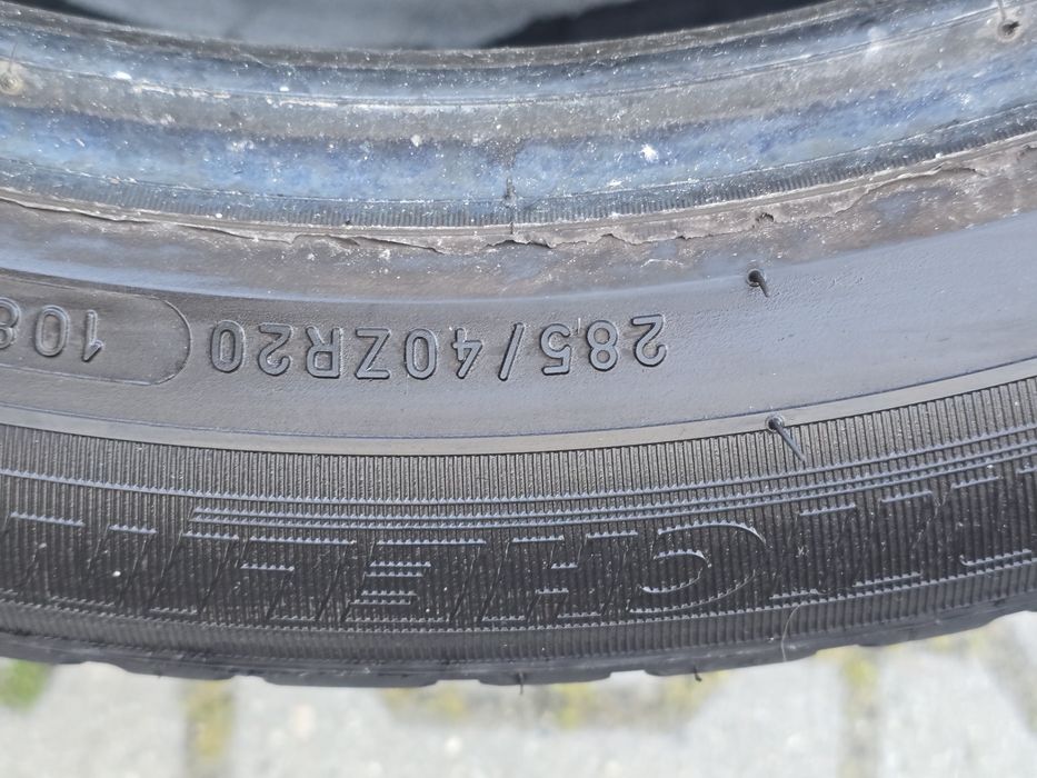 285 40 20 Michelin