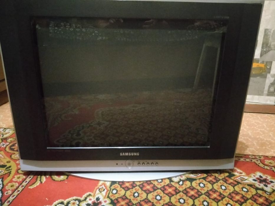 Продам телевизор