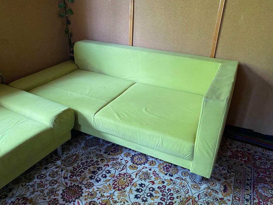 Разтегателен диван