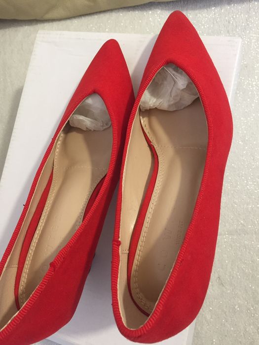 Дамски обувки на ток