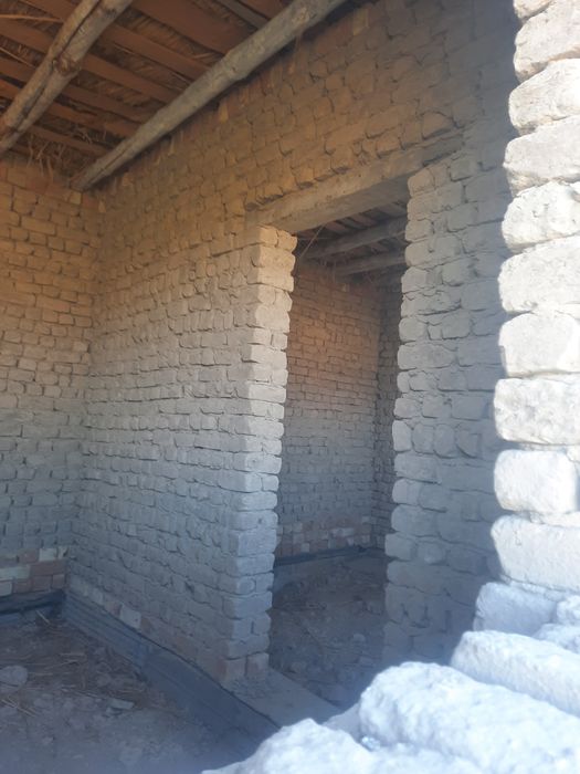 Продам времянку Байтерек 3