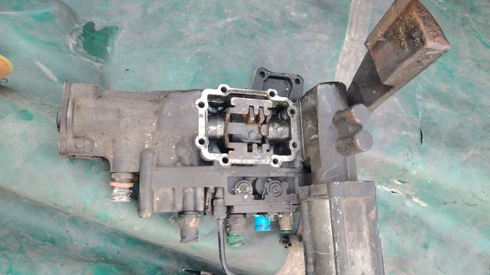 Запчасти от коробки ZF