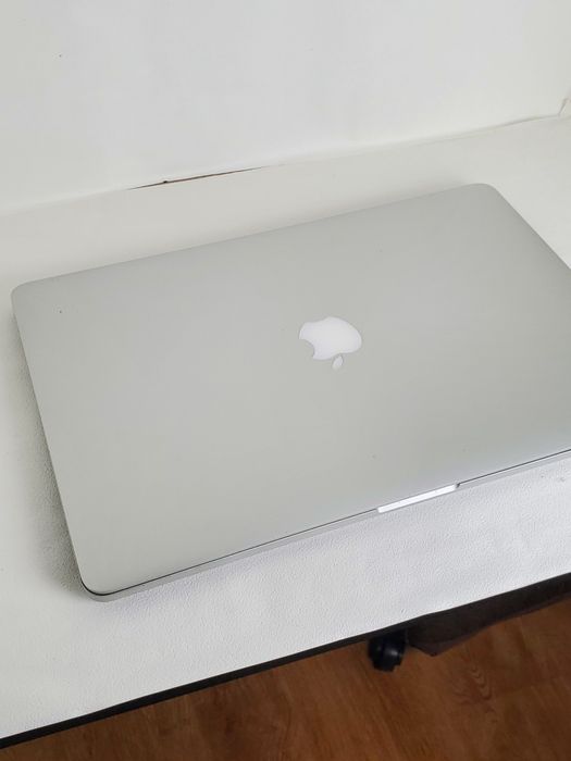Apple MacBook Pro 15" , ретина экран