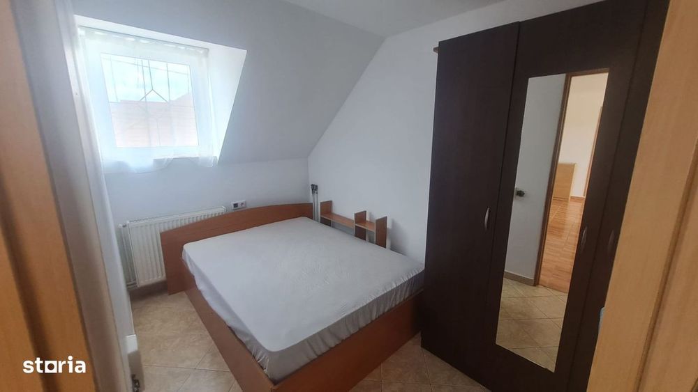 Apartament 3 camere la casă zona Trei Stejari