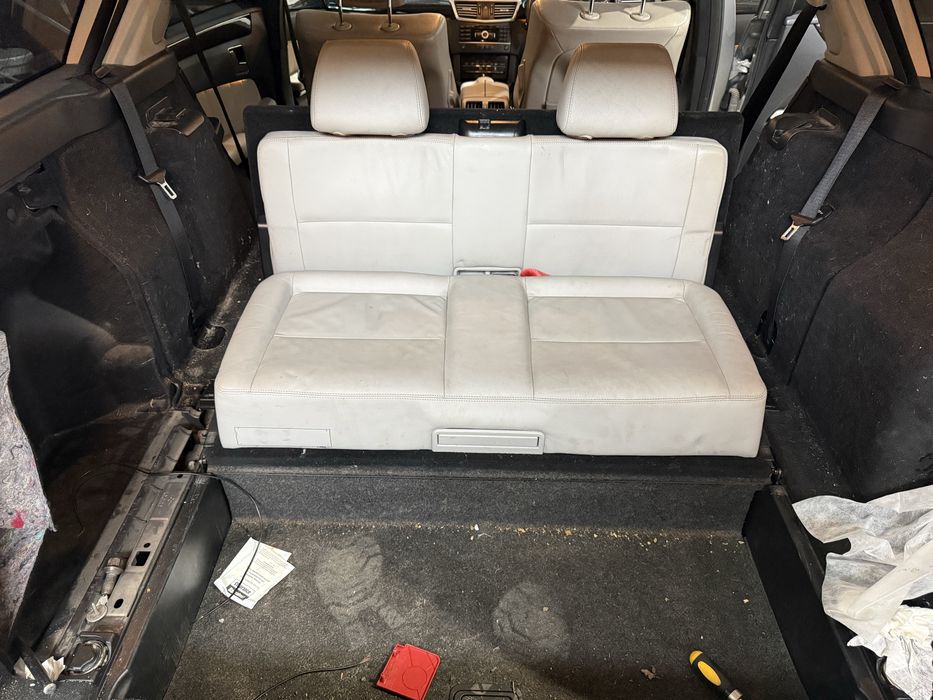 W212 Кожен салон 7 местен Мерцедес Е комби 2010 г.