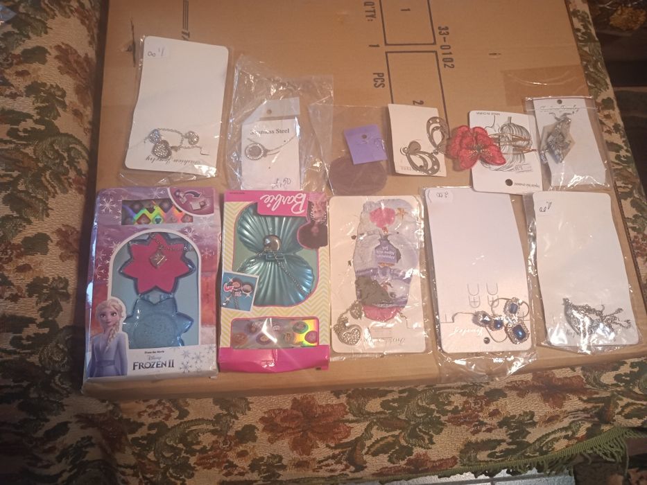 Гривни и брошки-2евро