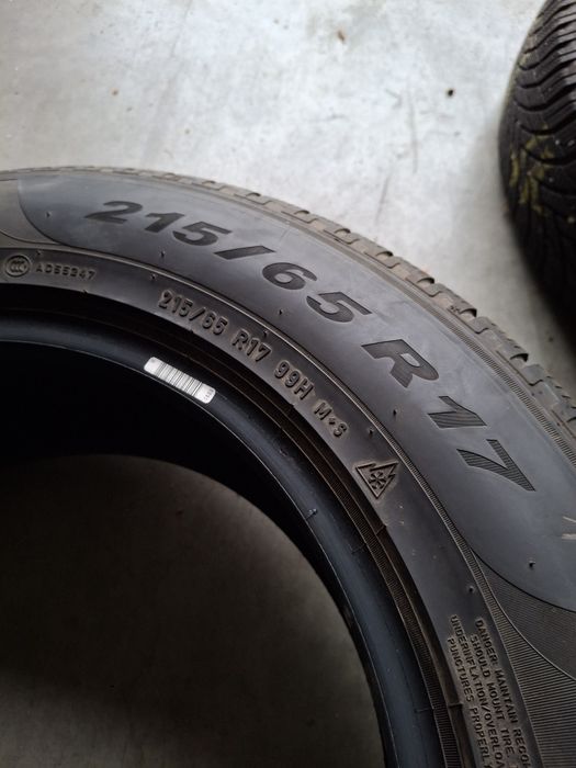 4 Anvelope de iarnă 215 65 r17 Pirelli