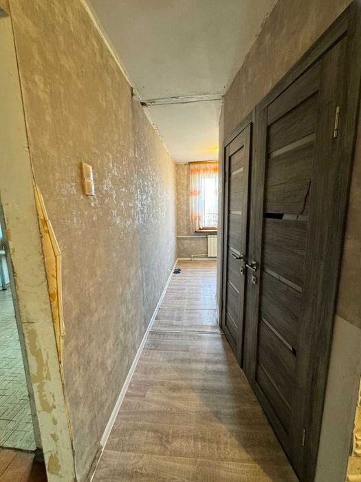 продам 2 комнатную на Есетке