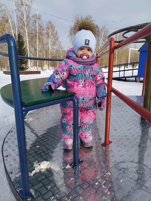 Продам комбинезон зимний детский