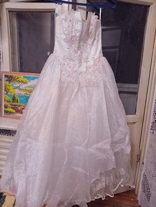 Платье свадебное