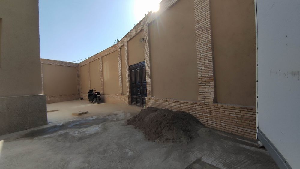 Земля для строительства 3 и 8 соток. Также и отдельно продаются.  130к