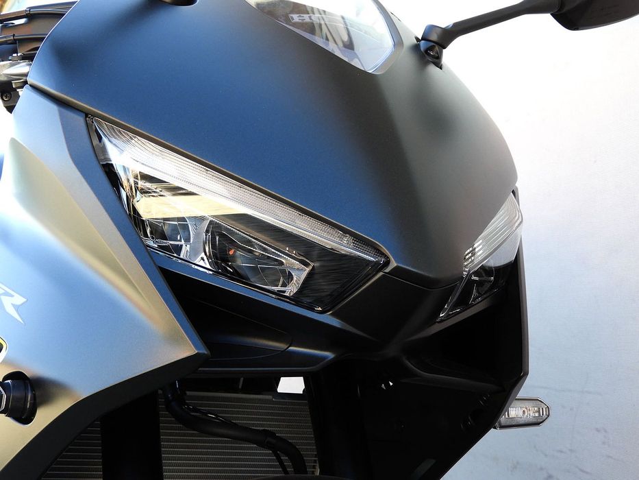 Motocicleta Honda CBR650R ABS E-Clutch 2026 | Rate | Leasing
