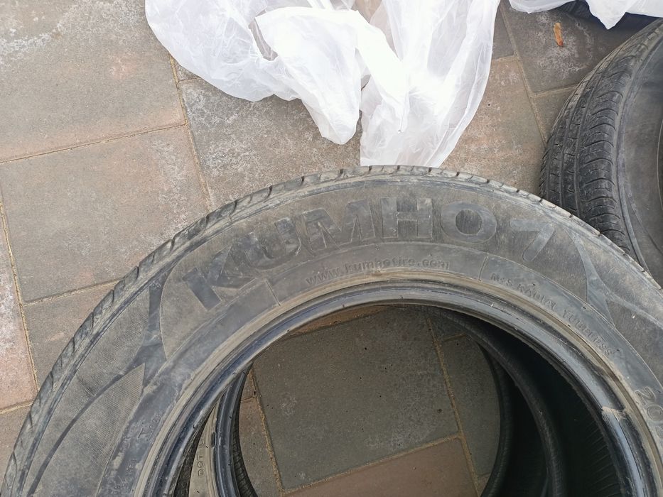 Продам резину 16 летнию