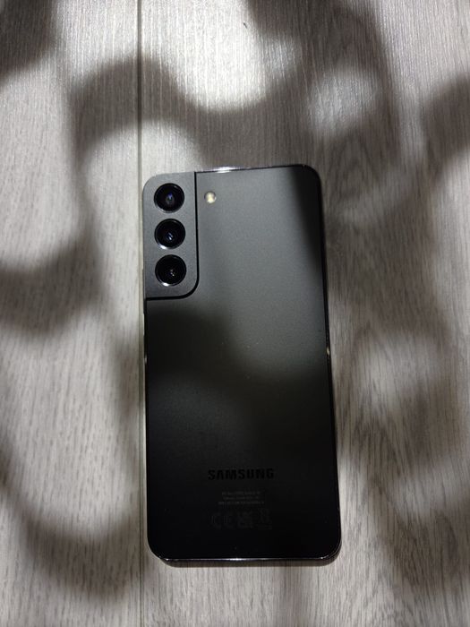 Vând telefon Samsung S22 Phantom Black 5G 128GB