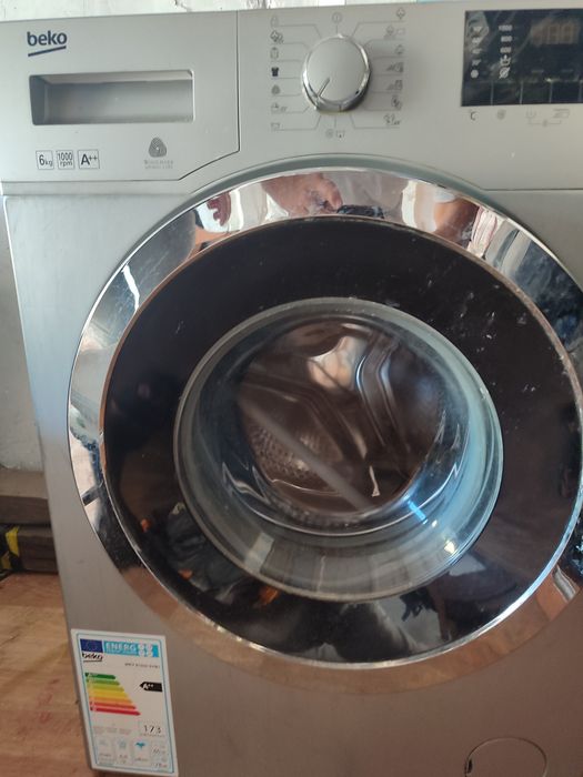 Продам стиральную машину
