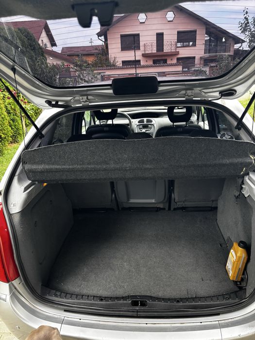 Proprietar vand Citroen Xsara Picasso
