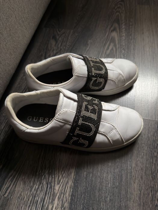 Дамски кецове Guess