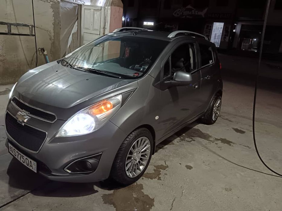 Spark sotiladi 2017 yil 140ming prabeg metan qoyilgan kraska tozza